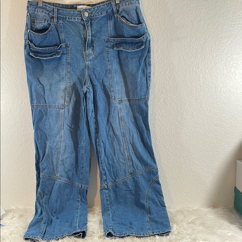 FASHION NOVA Straight Leg Wide Leg Denim Jeans with Side Buttons Pockets Size 16